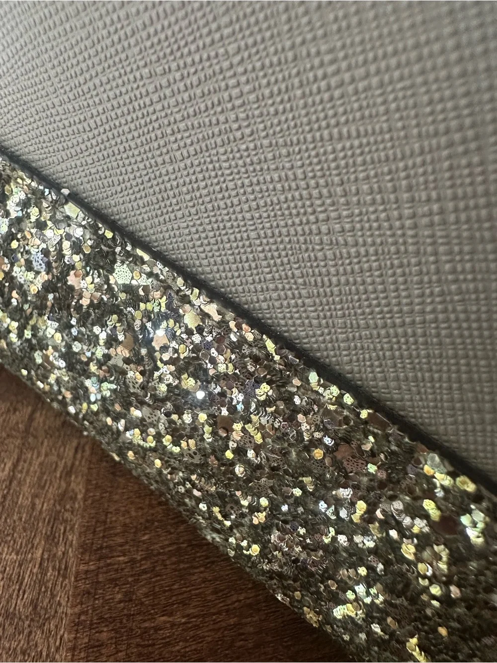 kate spade New York Rose Grey with Glitter Zip Pouch/Makeup Bag